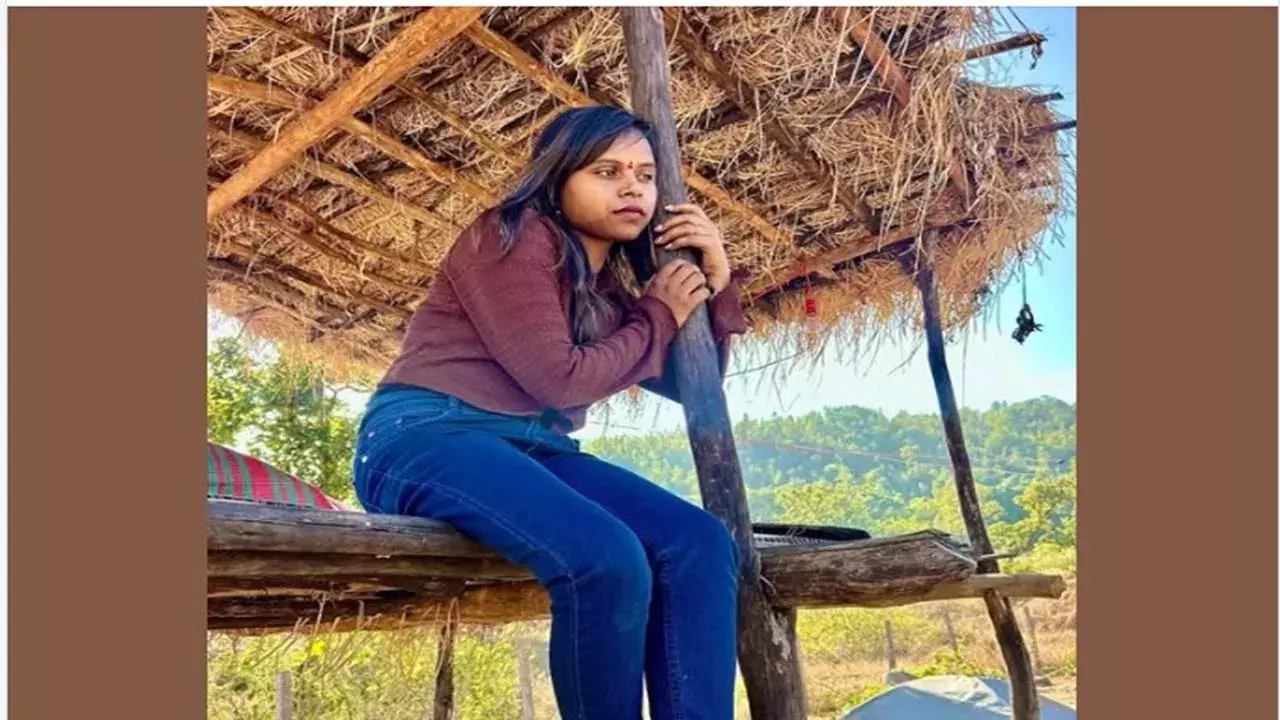 छत्तीसगढ़ में सोशल मीडिया इन्फ्लुएंसर आकांक्षा अरेस्ट छत्तीसगढ़ में सोशल मीडिया इन्फ्लुएंसर आकांक्षा अरेस्ट