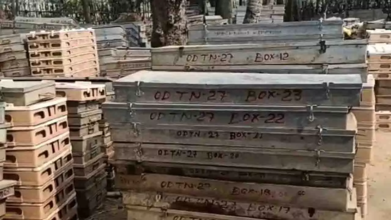Odisha के दासपल्ला में ग्रेफाइट के भंडार मिले, विस्तृत खोज जारी Odisha के दासपल्ला में ग्रेफाइट के भंडार मिले, विस्तृत खोज जारी