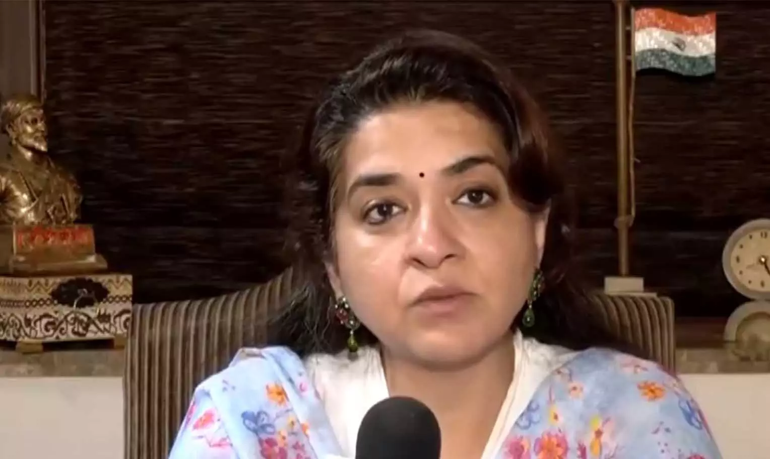 बांग्लादेश हिंसा पर Shaina NC का बयान बांग्लादेश हिंसा पर Shaina NC का बयान