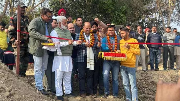 Dr. Manyal ने रामगढ़ में एक करोड़ रुपये के बाढ़ मरम्मत कार्यों की शुरुआत की Dr. Manyal ने रामगढ़ में एक करोड़ रुपये के बाढ़ मरम्मत कार्यों की शुरुआत की
