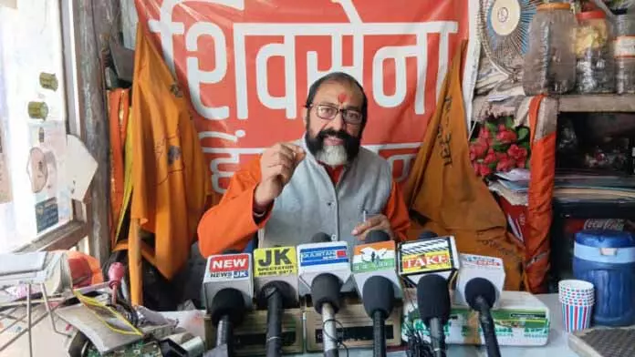 अवैध रूप से रह रहे रोहिंग्याओं को वापस भेजा जाए: Kesari अवैध रूप से रह रहे रोहिंग्याओं को वापस भेजा जाए: Kesari