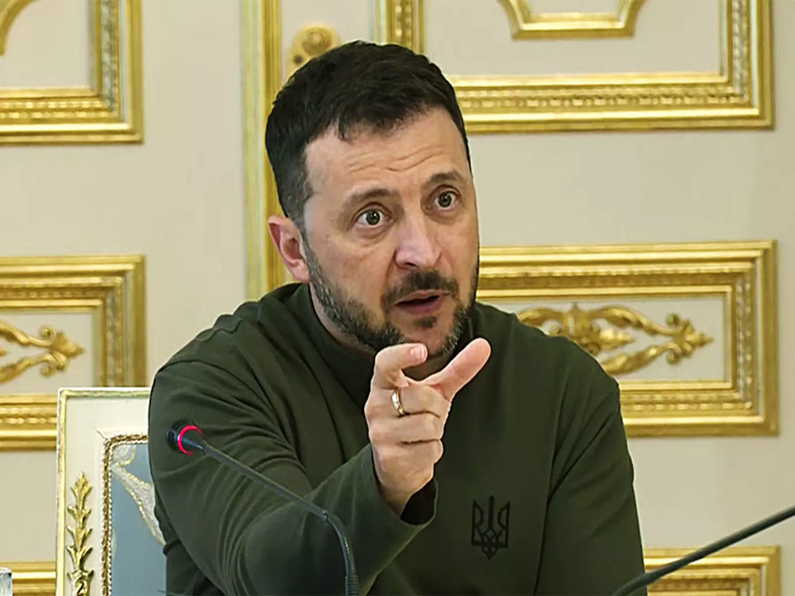 अमेरिकी दूतों से बातचीत के बाद Zelenskyy ने शांति समझौते की प्रगति का संकेत दिया अमेरिकी दूतों से बातचीत के बाद Zelenskyy ने शांति समझौते की प्रगति का संकेत दिया