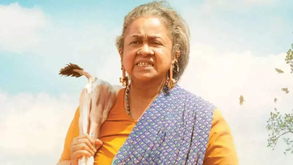 थाई किझावी: Radhika ने बूढ़ी औरत के किरदार के लिए बदला पूरा अवतार थाई किझावी: Radhika ने बूढ़ी औरत के किरदार के लिए बदला पूरा अवतार