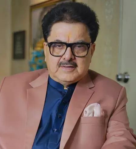शुक्रिया, आपने बोलना चुना, अशोक पंडित ने की जान्हवी की तारीफ शुक्रिया, आपने बोलना चुना, अशोक पंडित ने की जान्हवी की तारीफ