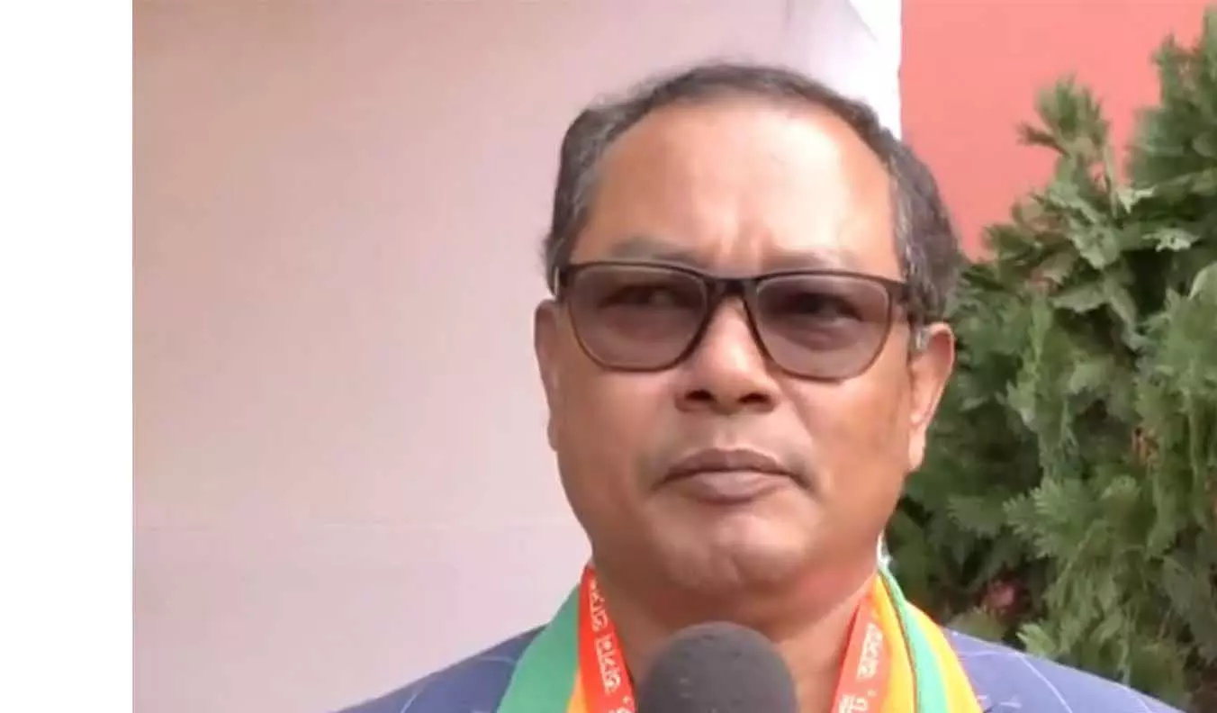 असम स्कूल में क्रिसमस से पहले तोड़फोड़ पर BJP नेता ने विरोध जताया असम स्कूल में क्रिसमस से पहले तोड़फोड़ पर BJP नेता ने विरोध जताया