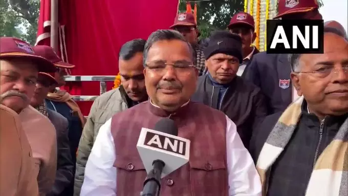 बांग्लादेश में हिंदुओं पर अत्याचारों पर यूपी मंत्री जयवीर सिंह की चिंता बांग्लादेश में हिंदुओं पर अत्याचारों पर यूपी मंत्री जयवीर सिंह की चिंता