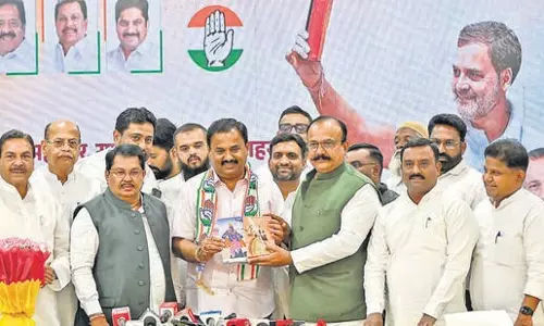Pune के पूर्व मेयर प्रशांत जगताप कांग्रेस में शामिल हुए Pune के पूर्व मेयर प्रशांत जगताप कांग्रेस में शामिल हुए