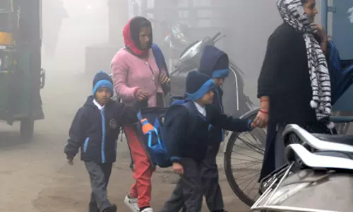 अधिक ठंड के कारण पटना में 8वीं तक के सभी स्कूल 30 दिसंबर तक बंद अधिक ठंड के कारण पटना में 8वीं तक के सभी स्कूल 30 दिसंबर तक बंद
