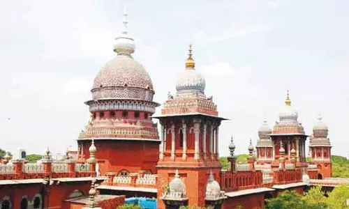 SC के जजों की नियुक्ति के लिए सिफारिशों की लिस्ट के खिलाफ याचिका: चीफ जस्टिस से संपर्क करने के निर्देश SC के जजों की नियुक्ति के लिए सिफारिशों की लिस्ट के खिलाफ याचिका: चीफ जस्टिस से संपर्क करने के निर्देश