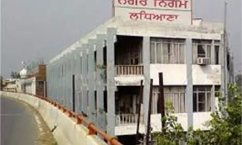 Ludhiana : मशहूर बेकरी को नगर निगम ने किया सील, होगा Action Ludhiana : मशहूर बेकरी को नगर निगम ने किया सील, होगा Action