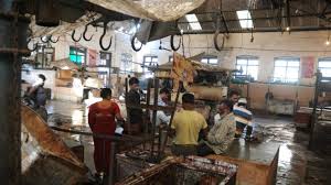 Traders ने चारदीवारी वाले शहर में मांस और तंबाकू पर बैन का विरोध किया