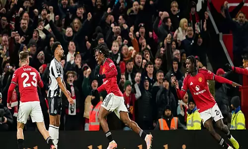 पैट्रिक डोर्गू के पहले मैनचेस्टर यूनाइटेड गोल ने न्यूकैसल पर 1-0 की जीत के बाद जश्न का माहौल बना दिया