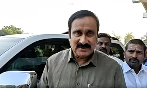 पीएमके नेता अंबुमणि का डीएमके पर हमला, बोले- फर्जी वोटिंग में पीएचडी कर चुकी है सत्तारूढ़ पार्टी