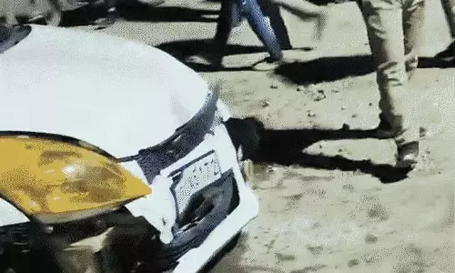 भाजपा नेता की कार ने अलाव ताप रहे लोगों को रौंदा, दो की मौत भाजपा नेता की कार ने अलाव ताप रहे लोगों को रौंदा, दो की मौत