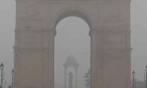Delhi में स्मॉग लौटा, हवा की क्वालिटी फिर बहुत खराब ज़ोन में Delhi में स्मॉग लौटा, हवा की क्वालिटी फिर बहुत खराब ज़ोन में