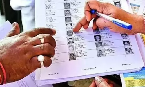 Lucknow: 31 दिसंबर को ड्राफ्ट सूची से होगा बड़े पैमाने पर नाम कटौती Lucknow: 31 दिसंबर को ड्राफ्ट सूची से होगा बड़े पैमाने पर नाम कटौती
