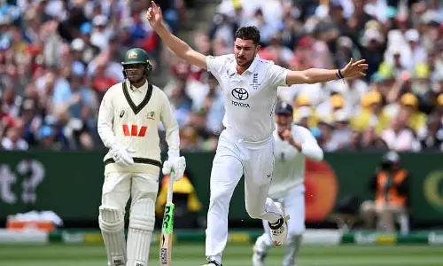4th Ashes Test : इंग्लैंड ने 15 साल बाद ऑस्ट्रेलियाई धरती पर ऐतिहासिक टेस्ट जीता 4th Ashes Test : इंग्लैंड ने 15 साल बाद ऑस्ट्रेलियाई धरती पर ऐतिहासिक टेस्ट जीता