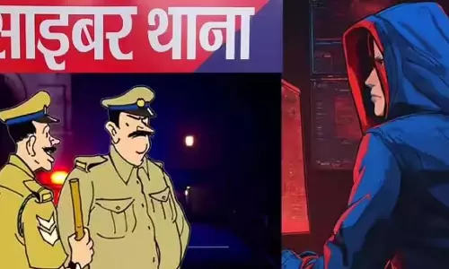 ठगी की बढ़ती घटनाओं को देखते हुए CG के इन 9 जिलों में खुलेंगे साइबर थाने ठगी की बढ़ती घटनाओं को देखते हुए CG के इन 9 जिलों में खुलेंगे साइबर थाने