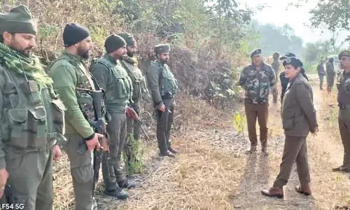 SSP कठुआ ने बिलावर, मल्हार में सुरक्षा तैयारियों की समीक्षा की SSP कठुआ ने बिलावर, मल्हार में सुरक्षा तैयारियों की समीक्षा की