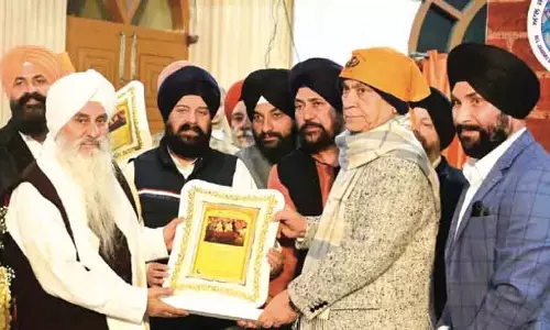 LG Manoj Sinha ने वीर बाल दिवस पर साहिबजादों और गुरु गोबिंद सिंह जी को श्रद्धांजलि अर्पित की