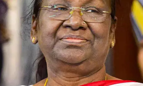 Karnataka : राष्ट्रपति कल कारवार में कदंबा नेवल बेस का दौरा करेंगे Karnataka : राष्ट्रपति कल कारवार में कदंबा नेवल बेस का दौरा करेंगे
