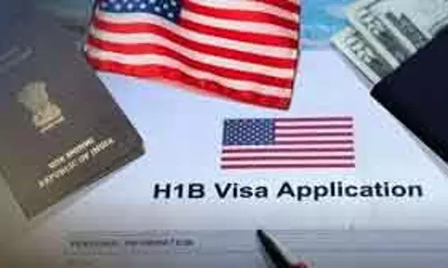 अमेरिकी H-1B नियम में बदलाव से भारतीय टेक वर्कर्स चिंतित।