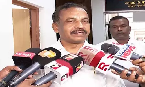 Odisha के परिवहन मंत्री ने कहा कि प्रदूषण प्रमाण पत्र वाले वाहनों के लिए हरा स्टिकर अनिवार्य है Odisha के परिवहन मंत्री ने कहा कि प्रदूषण प्रमाण पत्र वाले वाहनों के लिए हरा स्टिकर अनिवार्य है