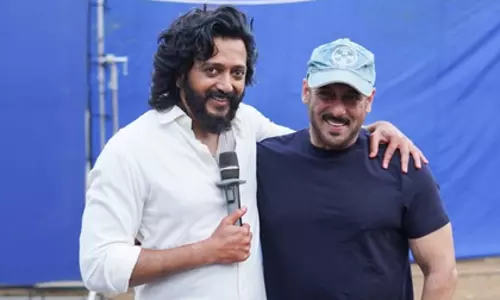 Riteish देशमुख ने अपने भाऊ सलमान खान को जन्मदिन की बधाई दी