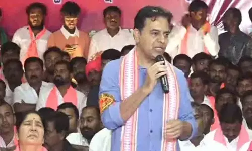 रेवंत रेड्डी एक चोर है जिसने दो बार किसानों से उनके रायथु बंधु लूटे: KTR