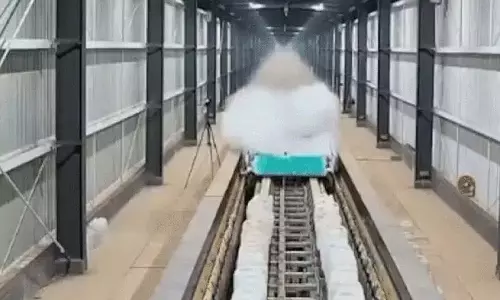 Chinese Train ने तोड़ा वर्ल्ड रिकॉर्ड, सिर्फ़ दो सेकंड में 700 Kmph की रफ़्तार पकड़ी