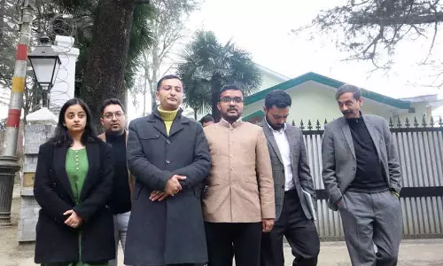 Sukhu ने शिमला के डॉक्टर की बर्खास्तगी की नए सिरे से जांच का वादा किया Sukhu ने शिमला के डॉक्टर की बर्खास्तगी की नए सिरे से जांच का वादा किया