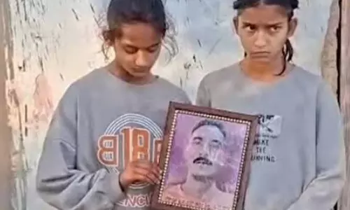 Himachal: पिता की मौत के बाद बेबस दो नाबालिग बहनों ने सरकार से मदद मांगी