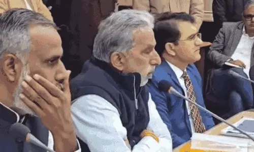 Palwal: फोन पर विधायक ने जताई बौखलाहट, जिला महामंत्री बने निशाना Palwal: फोन पर विधायक ने जताई बौखलाहट, जिला महामंत्री बने निशाना