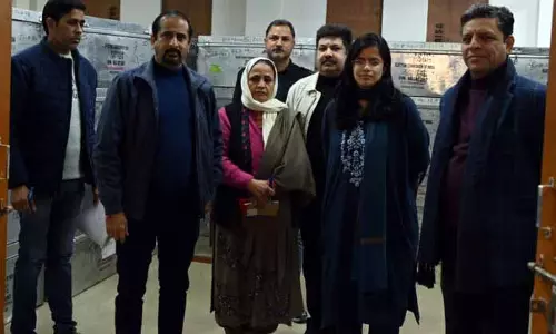 मुख्य चुनाव अधिकारी ने EVM, VVPAT गोदाम का निरीक्षण किया मुख्य चुनाव अधिकारी ने EVM, VVPAT गोदाम का निरीक्षण किया
