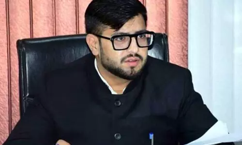 DDC ने राजौरी में विकास कार्यों की प्रगति की समीक्षा की DDC ने राजौरी में विकास कार्यों की प्रगति की समीक्षा की