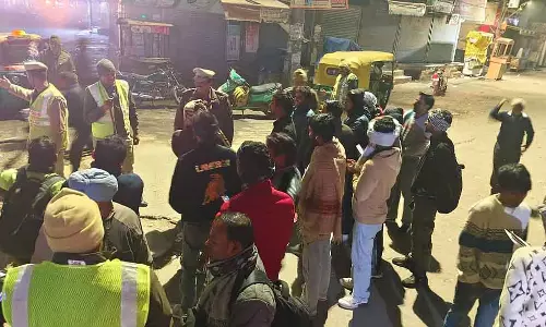 Delhi : नए साल के तोहफे के तौर पर 660 लोग गिरफ्तार