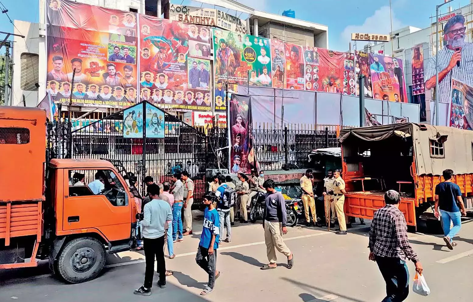 Telangana : संध्या भगदड़ चार्जशीट में अल्लू अर्जुन समेत 23 नाम
