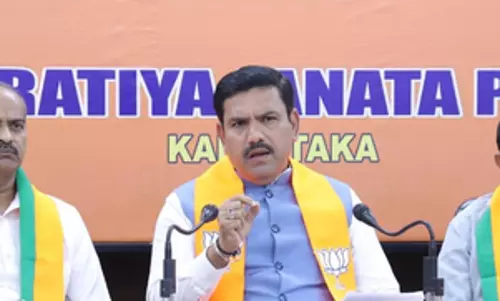 कर्नाटक के उप मुख्यमंत्री शिवकुमार उद्योगपतियों को धमकी दे रहे हैं: BJP