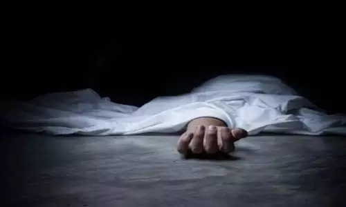 बंद कमरे से मिली बुजुर्ग महिला की लाश, बेटे ने 20 दिनों तक छिपाई मौत की बात