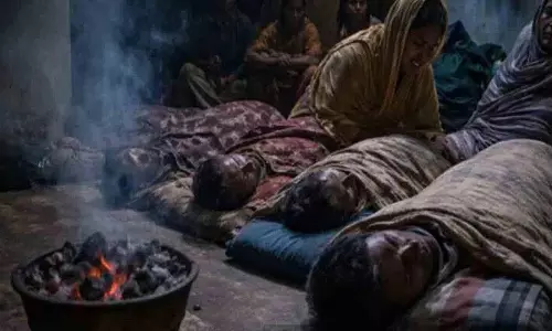 Bihar के छपरा में बंद कमरे में आग लगने से 4 की मौत, अन्य की हालत गंभीर