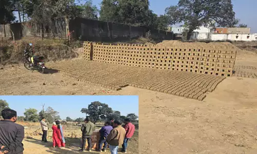 प्रशासन ने अवैध ईंट भट्ठों में मारी रेड, सील और सामान जब्ती की कार्रवाई प्रशासन ने अवैध ईंट भट्ठों में मारी रेड, सील और सामान जब्ती की कार्रवाई