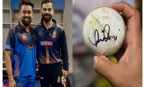 Vijay Hazare Trophy: विराट कोहली ने विशाल जयसवाल को दी ऑटोग्राफ वाली मैच बॉल