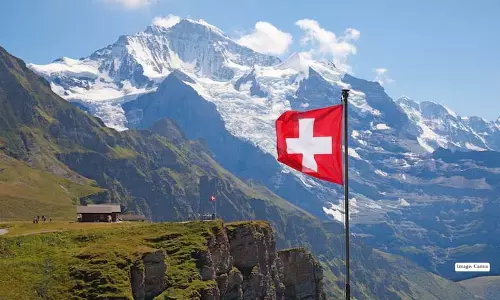 Swiss आर्मी चीफ ने रूस के खतरे और मिलिट्री गैप पर चेतावनी दी Swiss आर्मी चीफ ने रूस के खतरे और मिलिट्री गैप पर चेतावनी दी