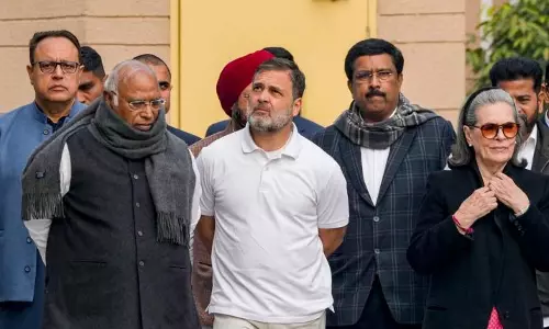 Delhi में कांग्रेस बैठक में MGNREGA और राज्य चुनाव पर हुई चर्चा