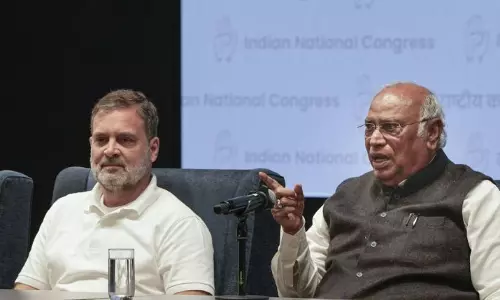 महात्मा गांधी अपमान मामले पर कांग्रेस ने देशव्यापी विरोध की घोषणा की महात्मा गांधी अपमान मामले पर कांग्रेस ने देशव्यापी विरोध की घोषणा की
