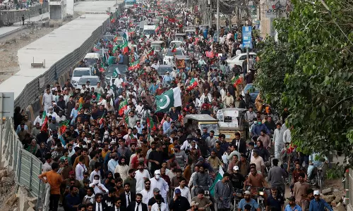 Islamabad में भूस्वामी प्रदर्शन
