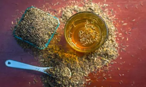 खाली पेट जीरा पानी: सेहत के लिए फ़ायदे खाली पेट जीरा पानी: सेहत के लिए फ़ायदे