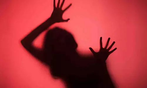 72 वर्षीय पुरुष को 13 साल की लड़की के साथ दुराचार के आरोप में गिरफ्तार