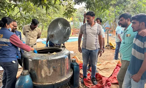 Anti-Drug की बड़ी कार्रवाई, 55 करोड़ का माल जब्त Anti-Drug की बड़ी कार्रवाई, 55 करोड़ का माल जब्त