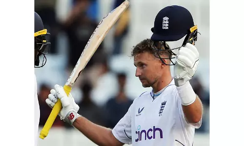 Joe Root बने अंतरराष्ट्रीय क्रिकेट में 22,000 रन बनाने वाले नौवें खिलाड़ी Joe Root बने अंतरराष्ट्रीय क्रिकेट में 22,000 रन बनाने वाले नौवें खिलाड़ी